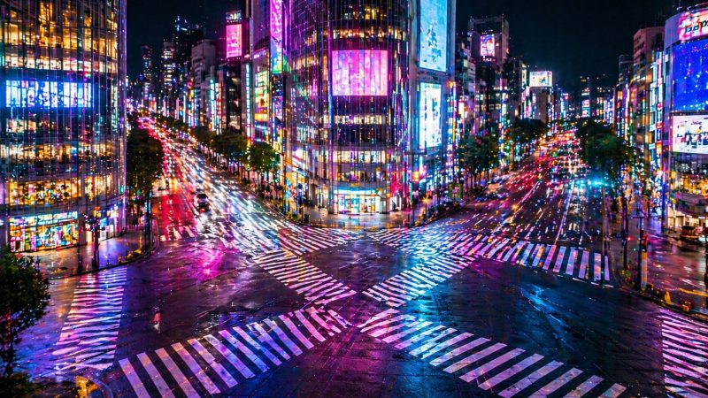 都会の夜景と交差点